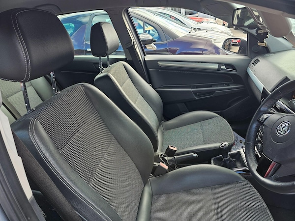 Used Vauxhall Astra 2009 for sale - 75657344: Photo 14