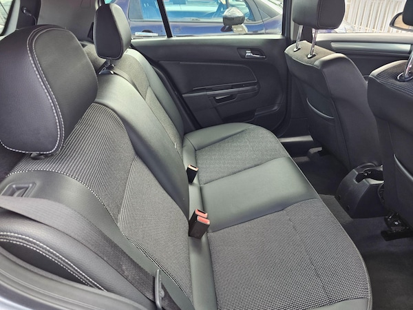 Used Vauxhall Astra 2009 for sale - 75657344: Photo 19