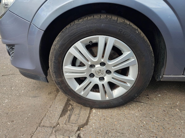 Used Vauxhall Astra 2009 for sale - 75657344: Photo 20