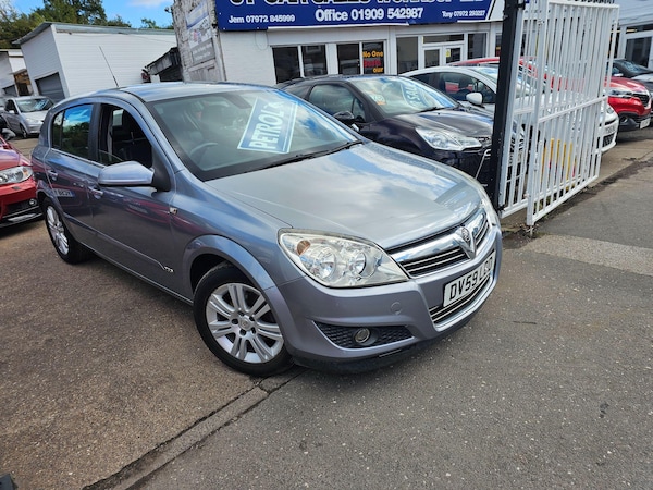 Used Vauxhall Astra 2009 for sale - 75657344: Photo 2