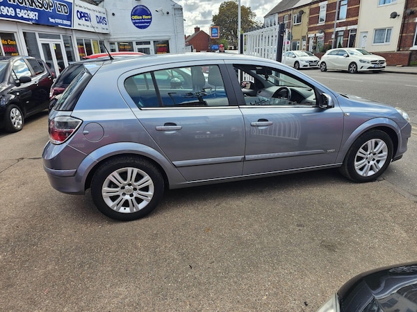 Used Vauxhall Astra 2009 for sale - 75657344: Photo 6