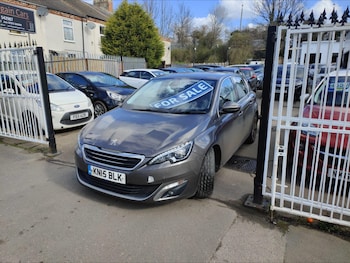 Used Peugeot 308 2015 for sale - 77882606: Photo