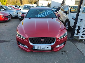 Used Jaguar XE 2015 for sale - 76727608: Photo