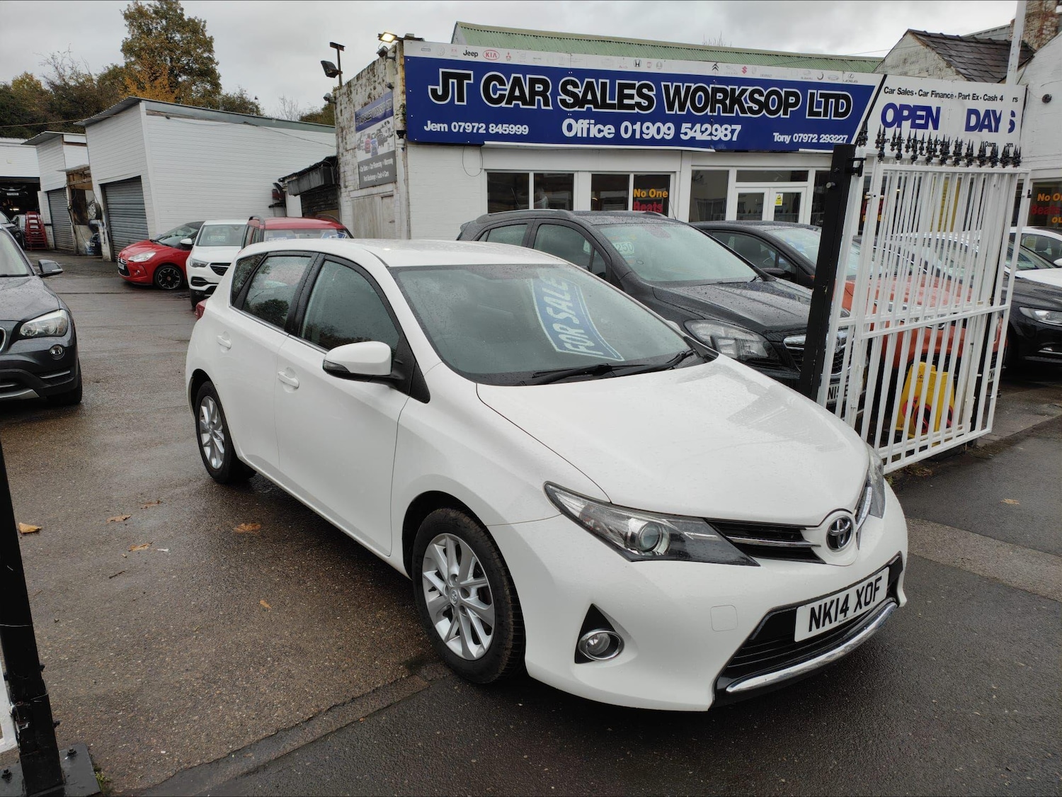 Used Toyota Auris 2014 for sale - 76370474: Photo 1