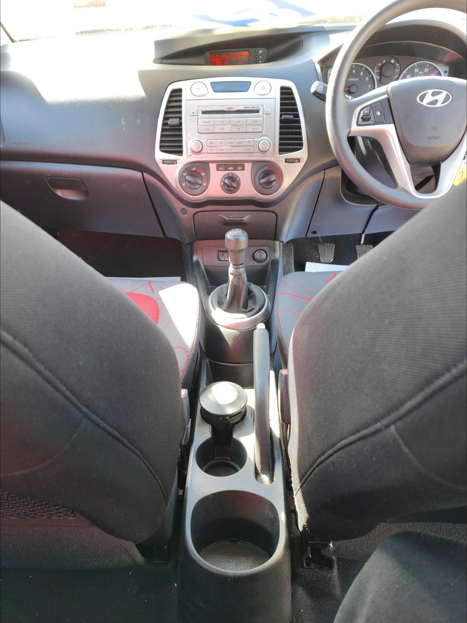 Used Hyundai i20 2010 for sale - 78148321: Photo 16