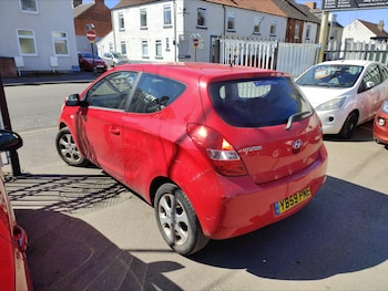 Used Hyundai i20 2010 for sale - 78148321: Photo