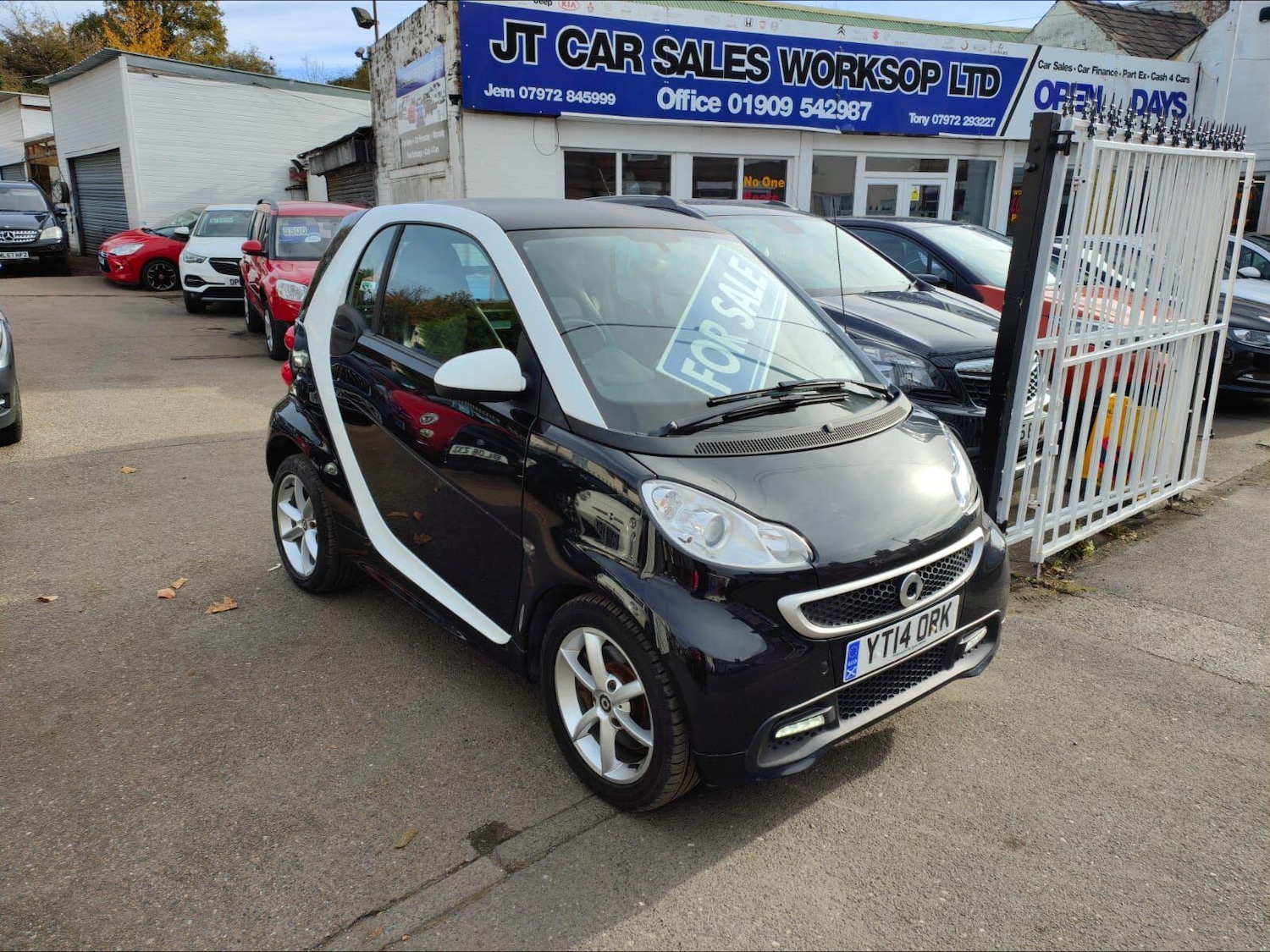 Used smart fortwo 2014 for sale - 76380707: Photo 1