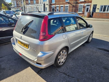 Used Peugeot 206 2004 for sale - 76012789: Photo