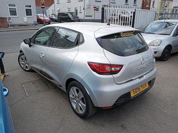 Used Renault Clio 2016 for sale - 79496791: Photo