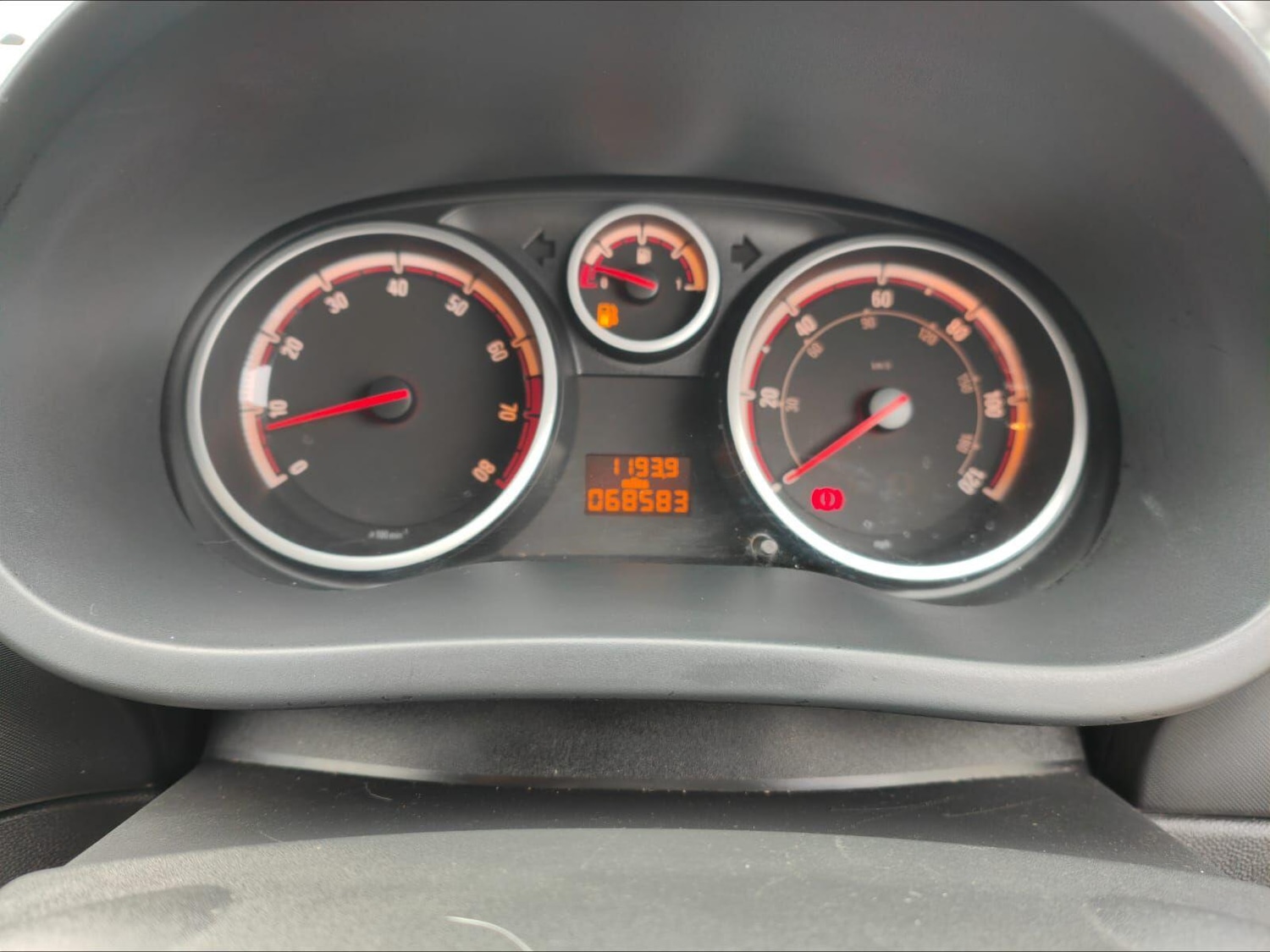 Used Vauxhall Corsa 2009 for sale - 76423127: Photo 20