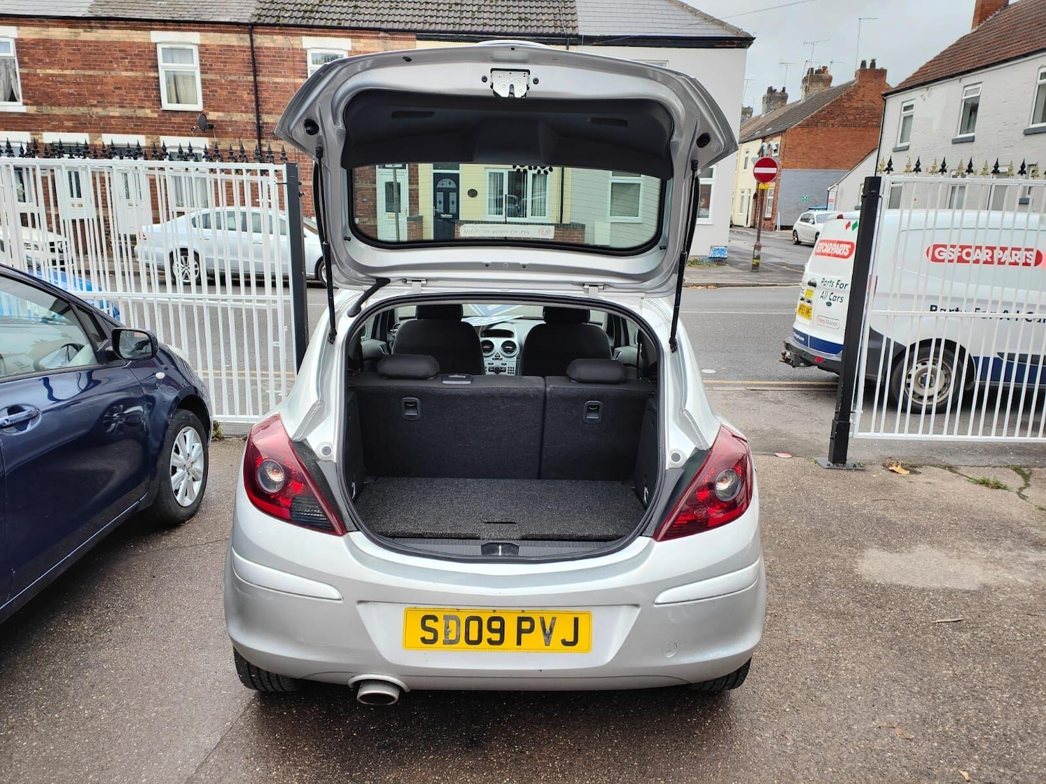 Used Vauxhall Corsa 2009 for sale - 76423127: Photo 25
