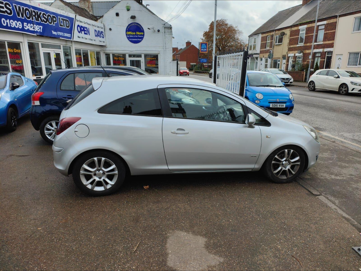 Used Vauxhall Corsa 2009 for sale - 76423127: Photo 9