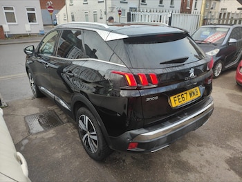 Used Peugeot 3008 2017 for sale - 76801616: Photo