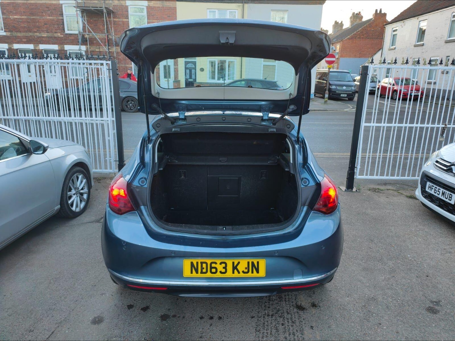 Used Vauxhall Astra 2013 for sale - 77101801: Photo 8