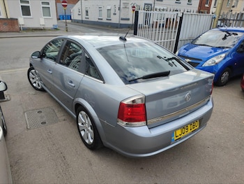 Used Vauxhall Vectra 2009 for sale - 78492659: Photo