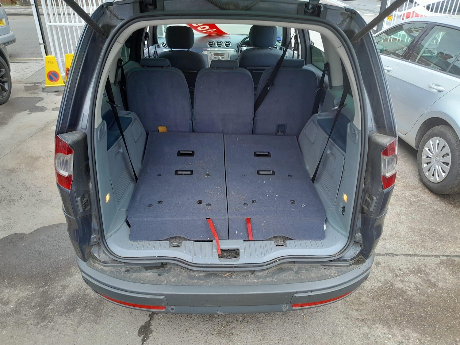 Used Ford Galaxy 2009 for sale - 77658792: Photo 8