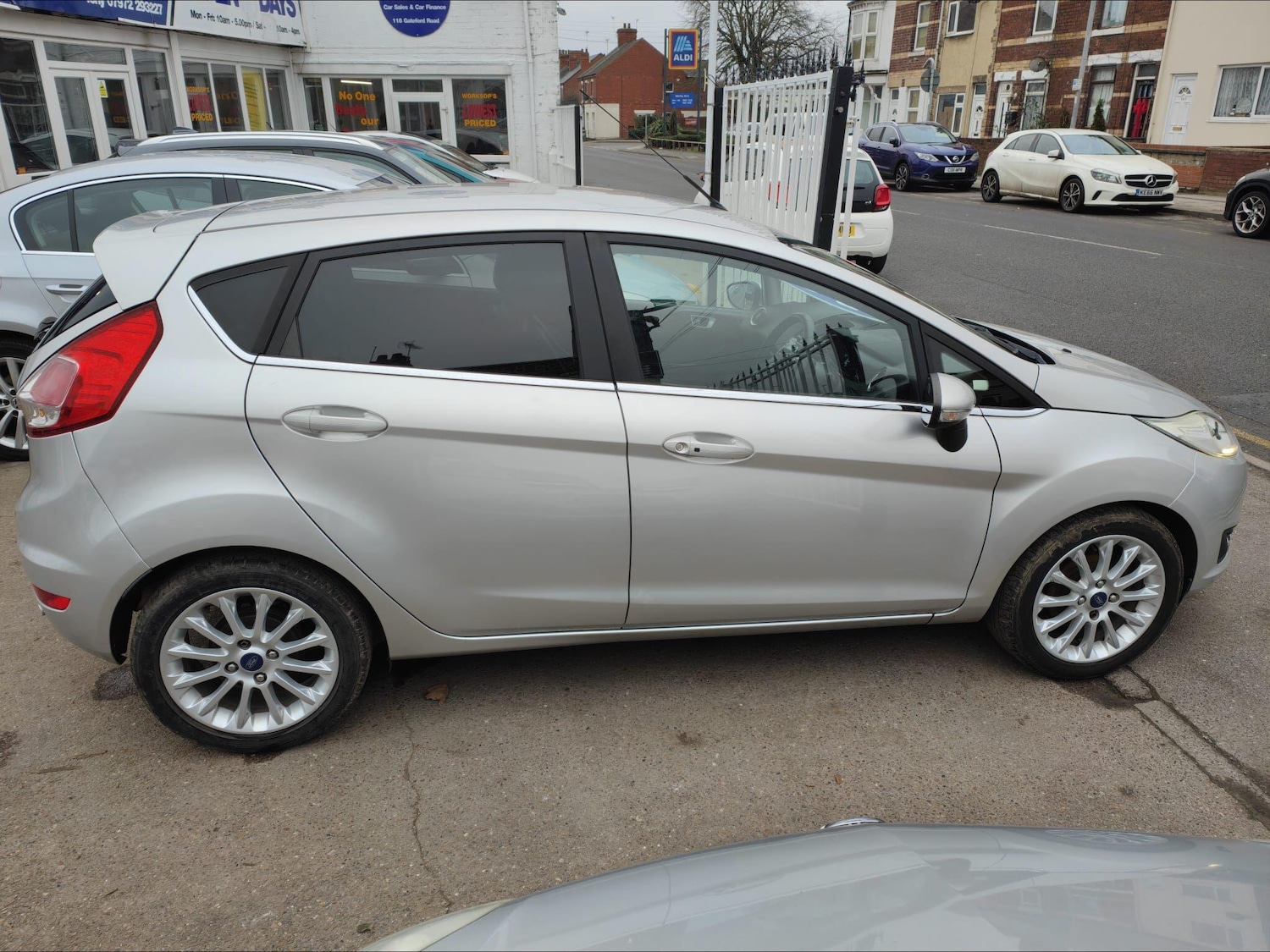 Used Ford Fiesta 2014 for sale - 77060454: Photo 8