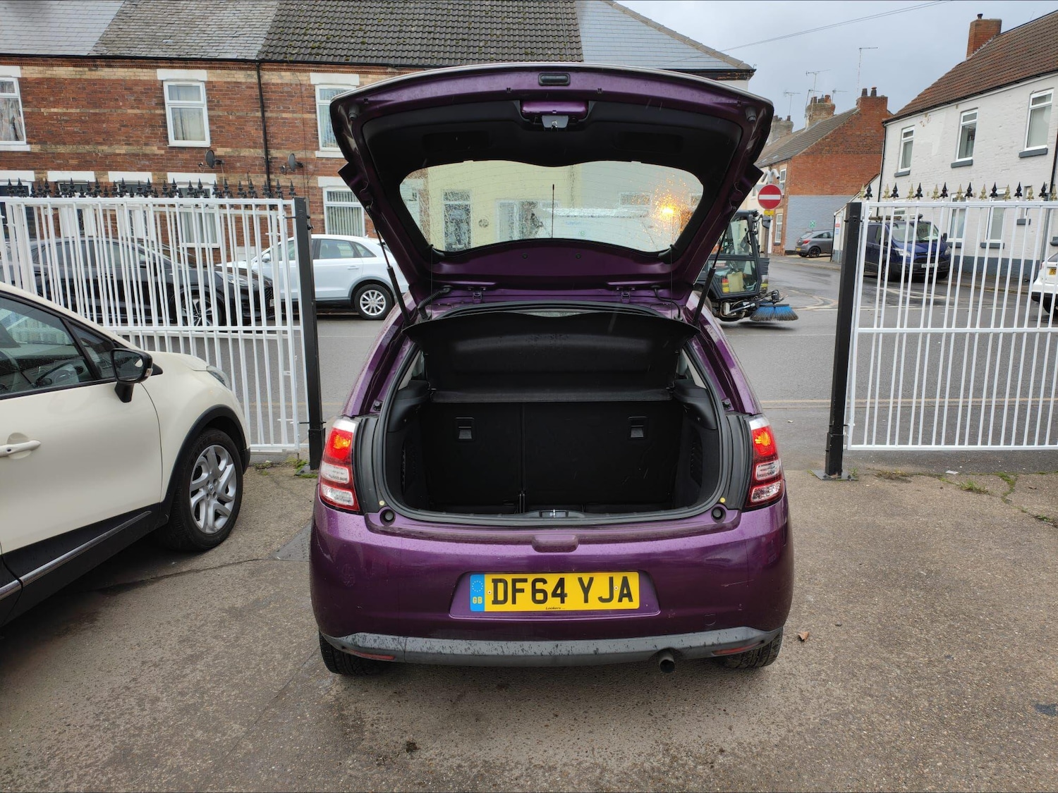 Used Citroen C3 2015 for sale - 76728510: Photo 4