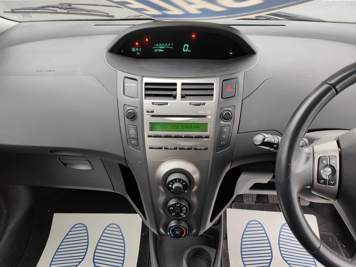 Used Toyota Yaris 2009 for sale - 76388716: Photo 12