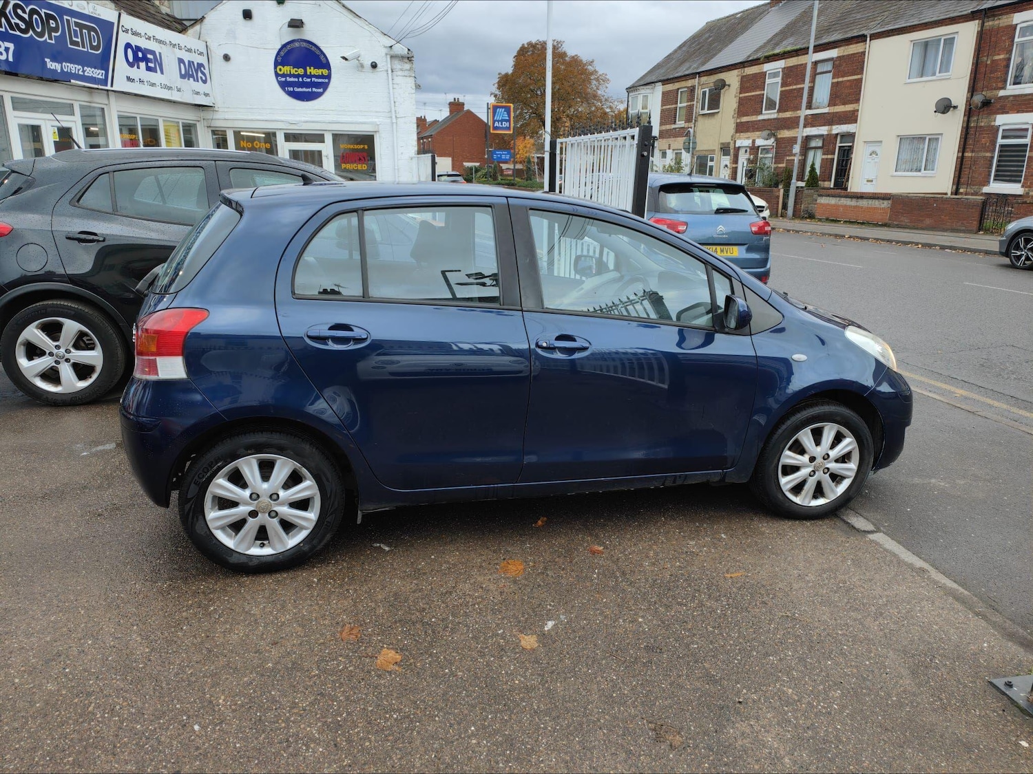 Used Toyota Yaris 2009 for sale - 76388716: Photo 7