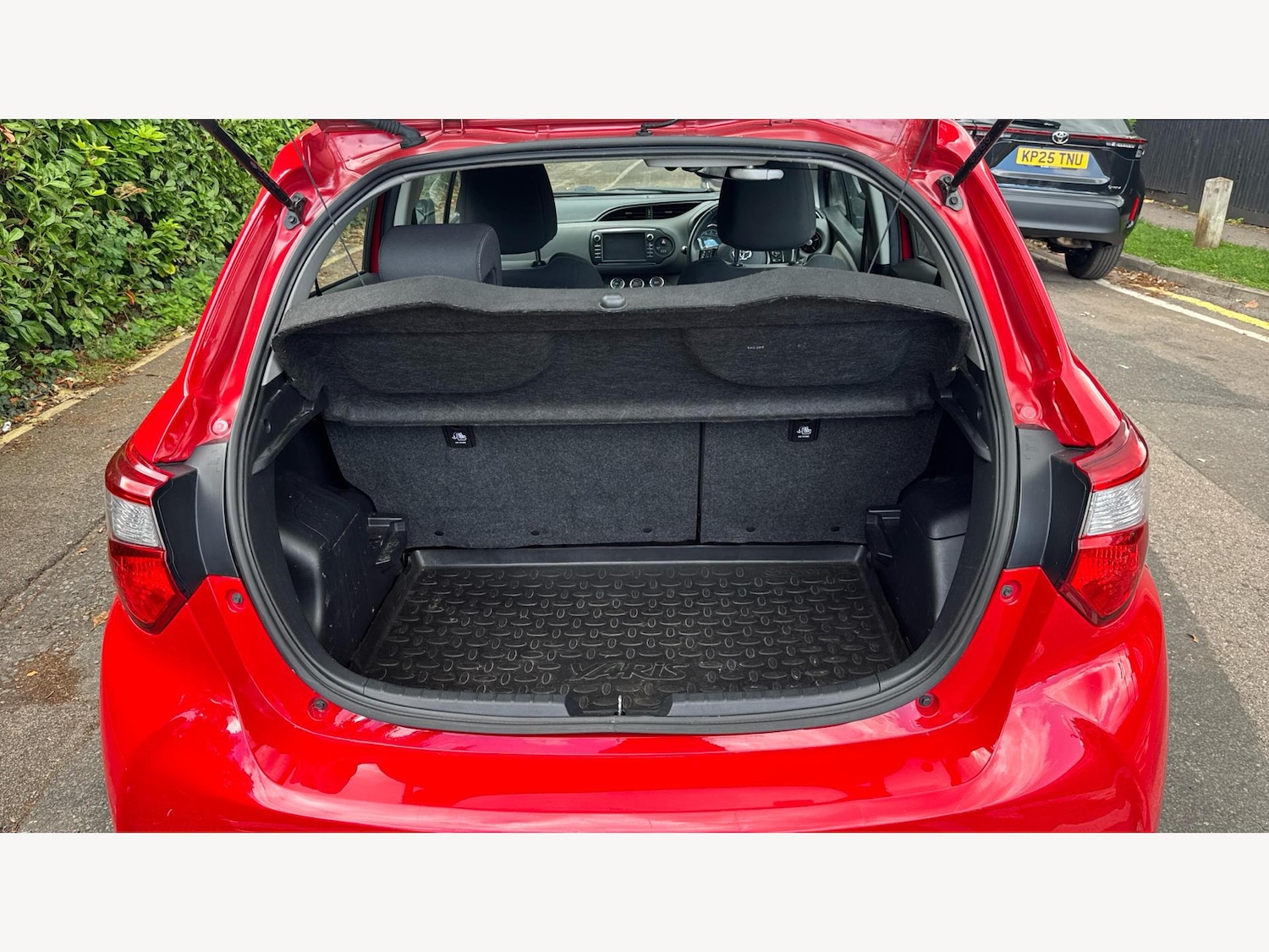 Used Toyota Yaris 2019 for sale - 76326301: Photo 16