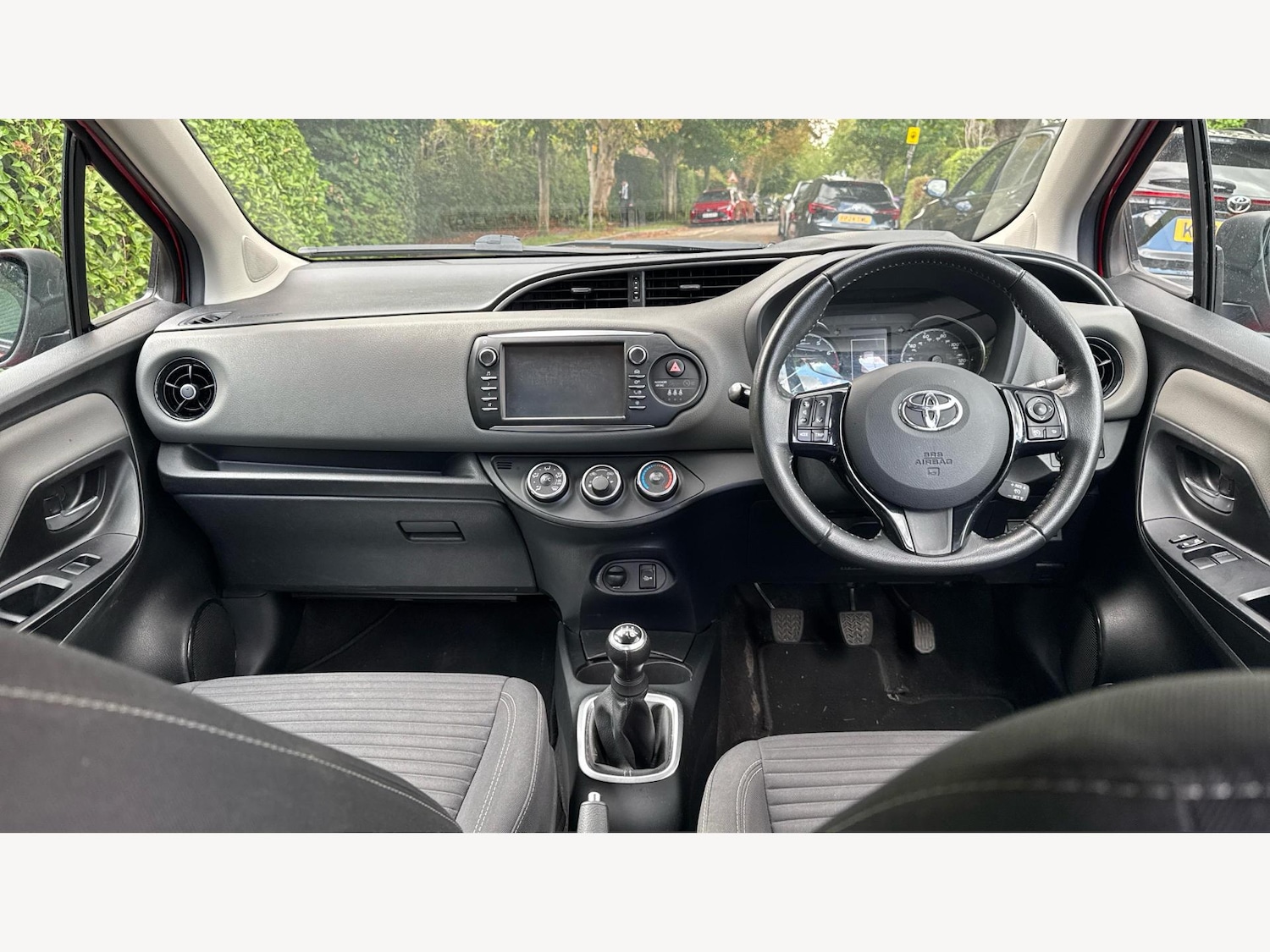 Used Toyota Yaris 2019 for sale - 76326301: Photo 7