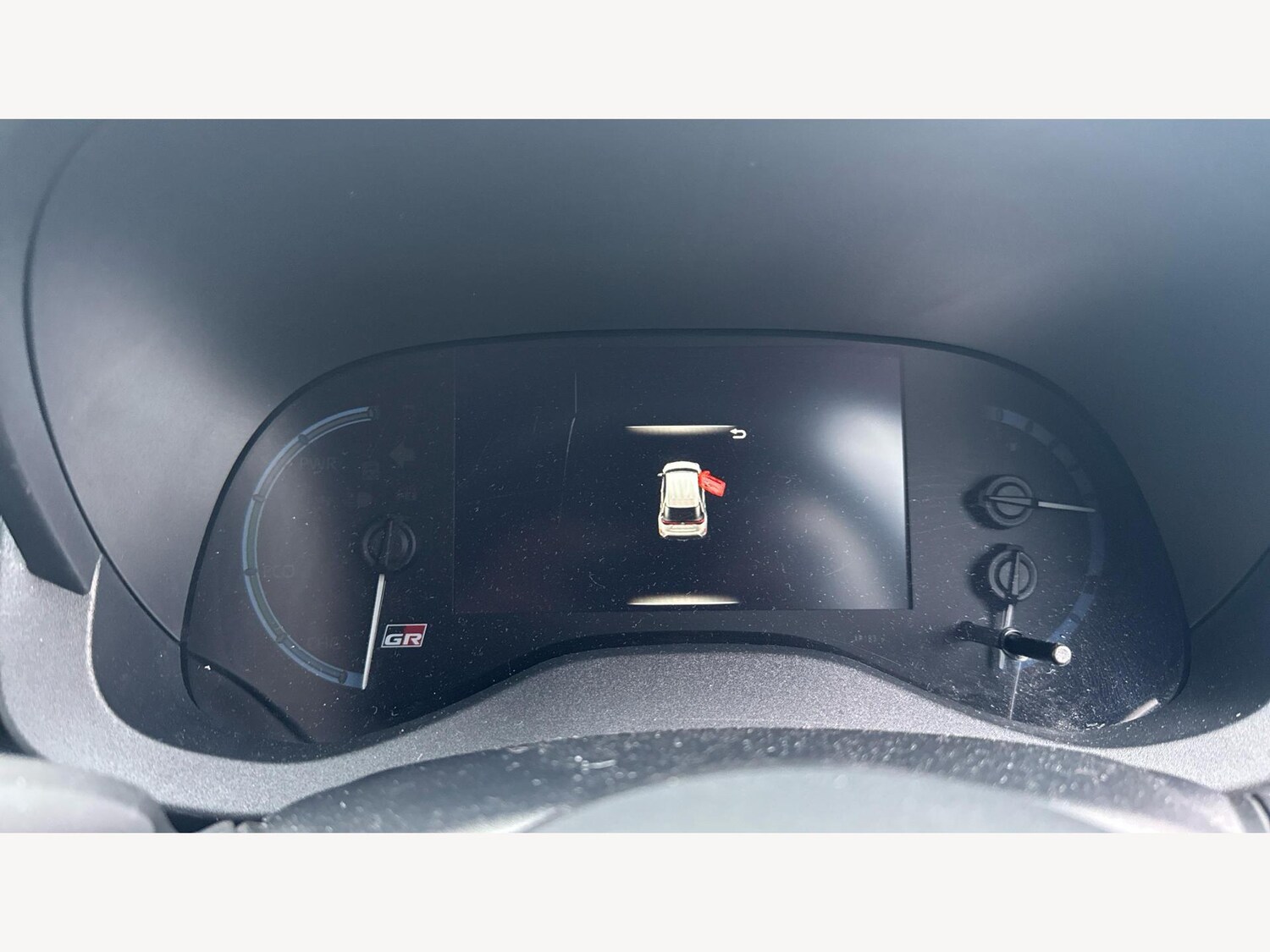 Used Toyota Yaris Cross 2024 for sale - 76742396: Photo 11