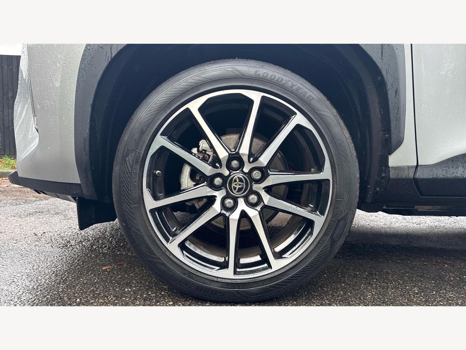 Used Toyota Yaris Cross 2024 for sale - 76742396: Photo 20