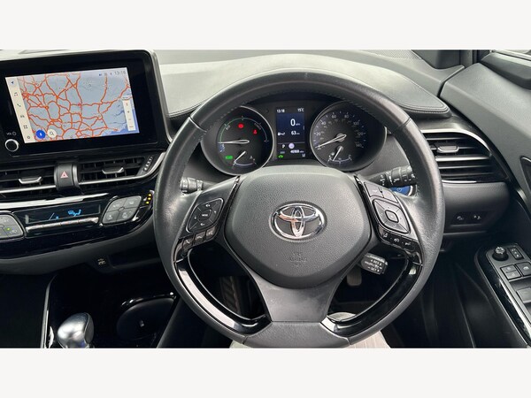 Used Toyota C-HR 2023 for sale - 76327270: Photo 10
