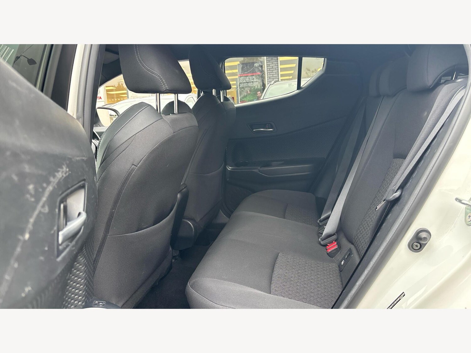 Used Toyota C-HR 2023 for sale - 76327270: Photo 15