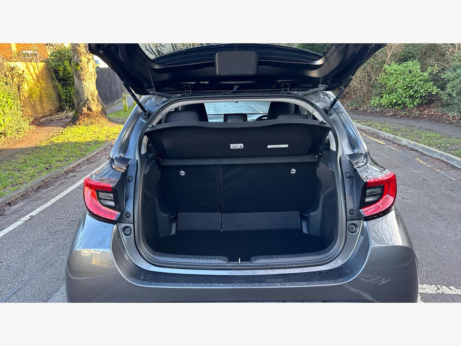 Used Toyota Yaris 2022 for sale - 77330836: Photo 16