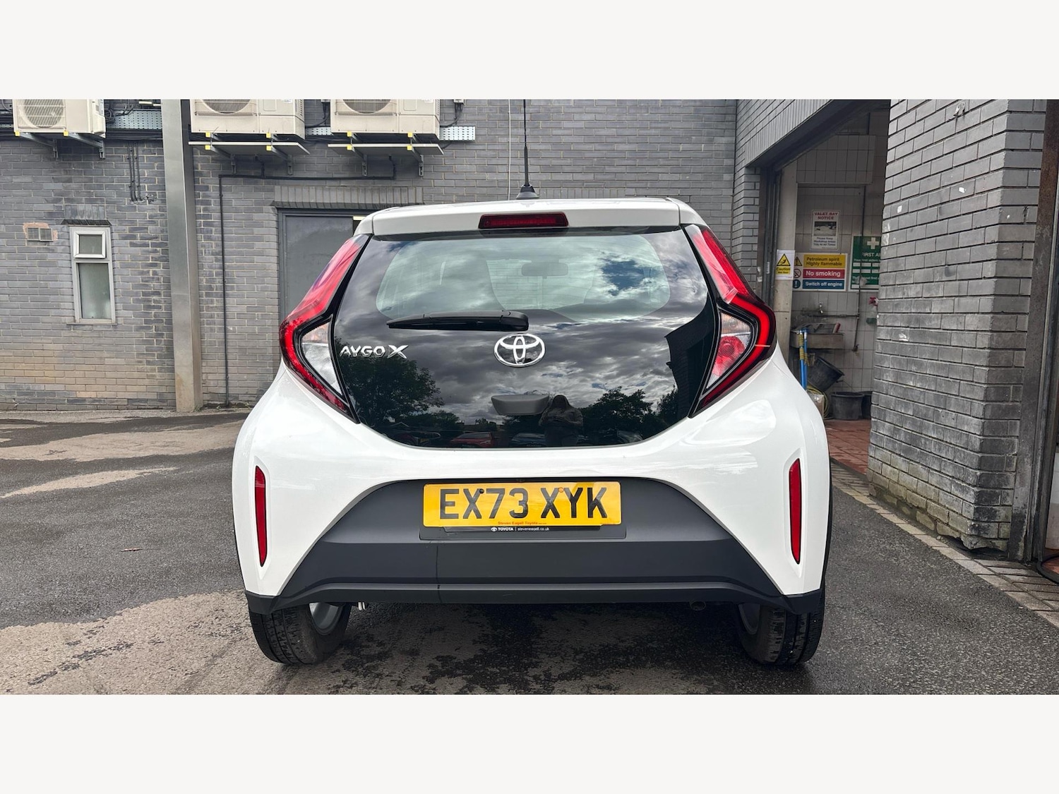 Vehicle 21