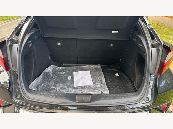 Used Toyota C-HR 2023 for sale - 76188434: Photo 16
