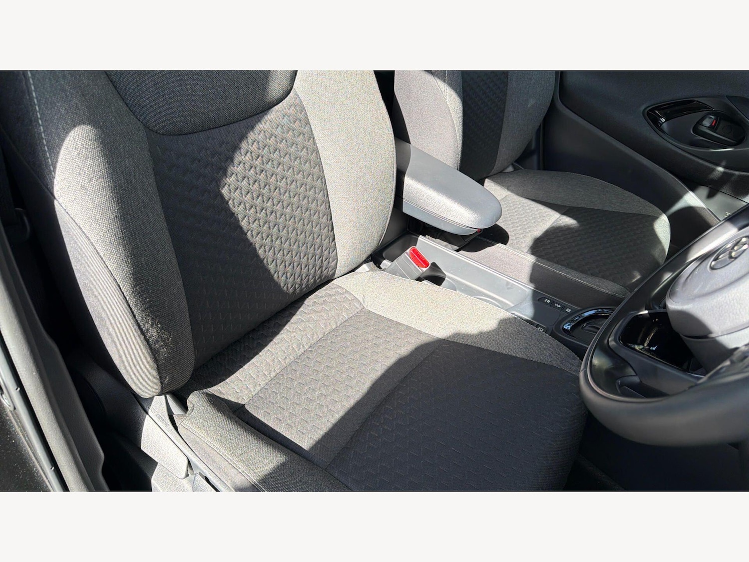 Used Toyota Yaris Cross 2025 for sale - 78184514: Photo 19