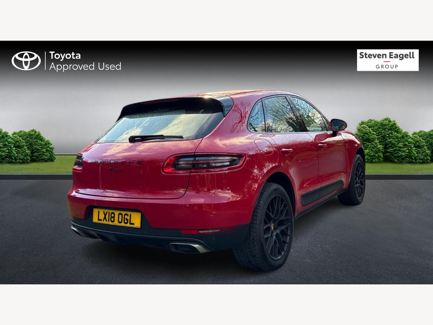 Used Porsche Macan 2018 for sale - 76781569: Photo 2