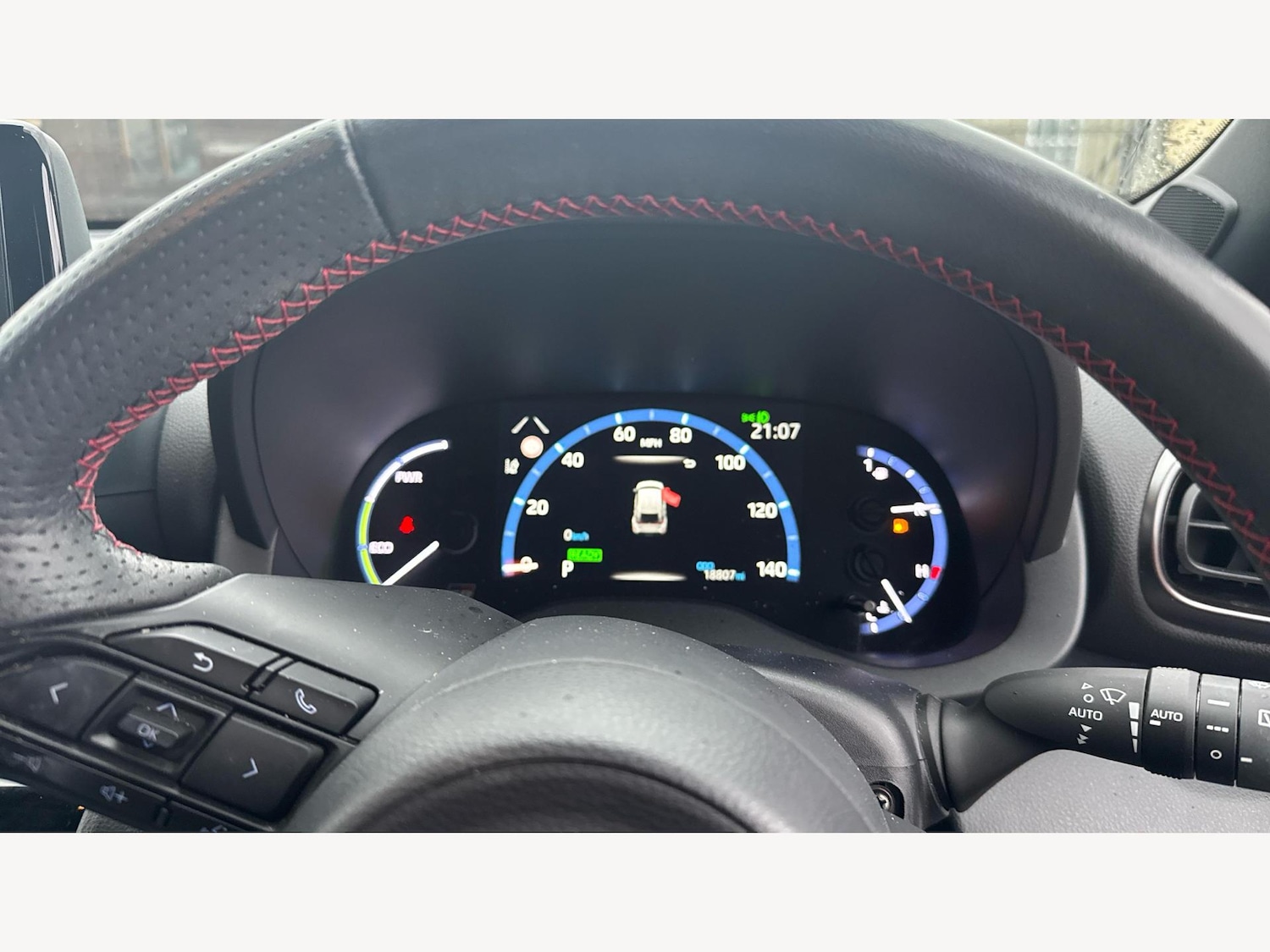 Used Toyota Yaris Cross 2023 for sale - 77330684: Photo 11