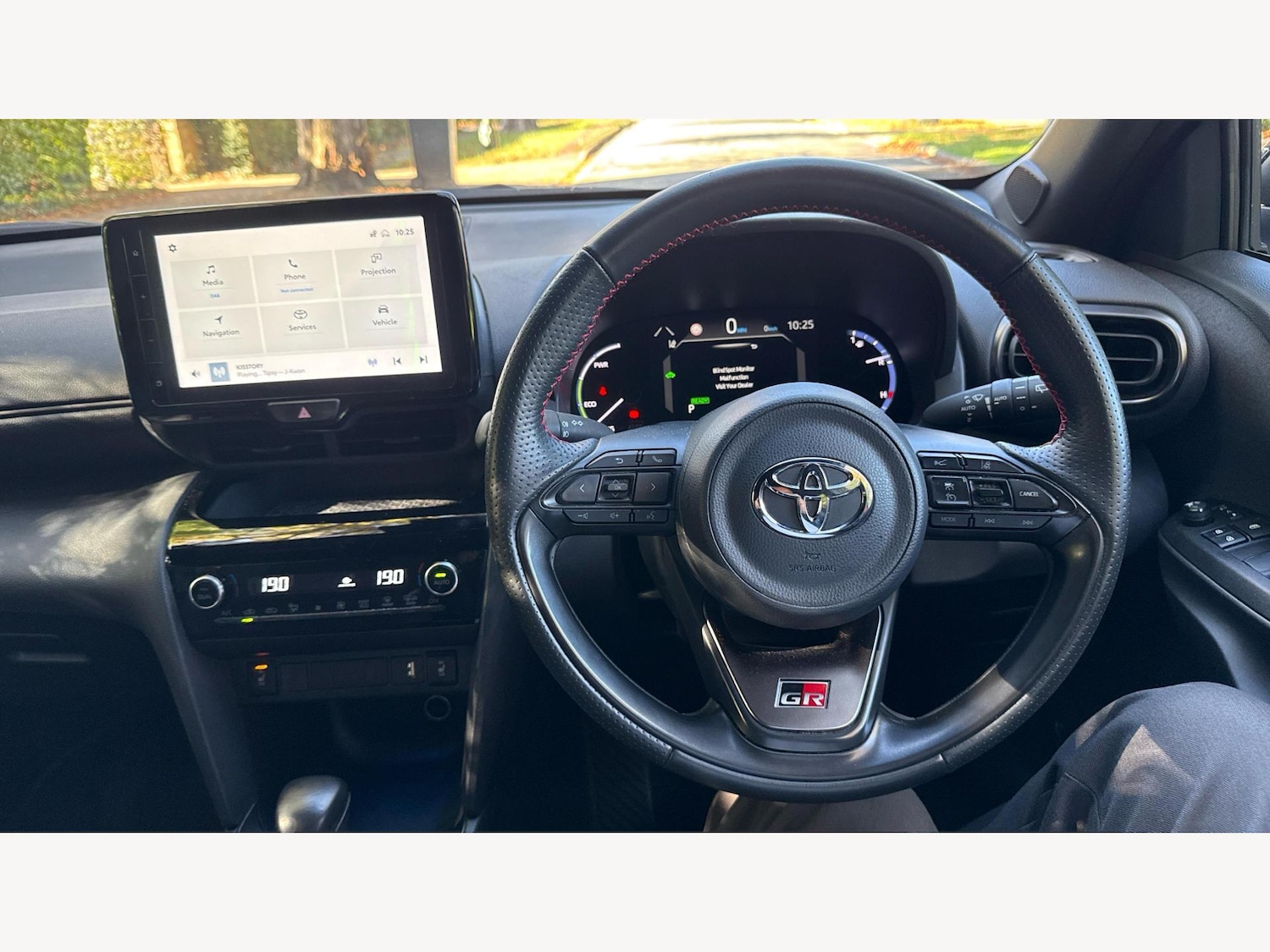 Used Toyota Yaris Cross 2024 for sale - 76167264: Photo 8