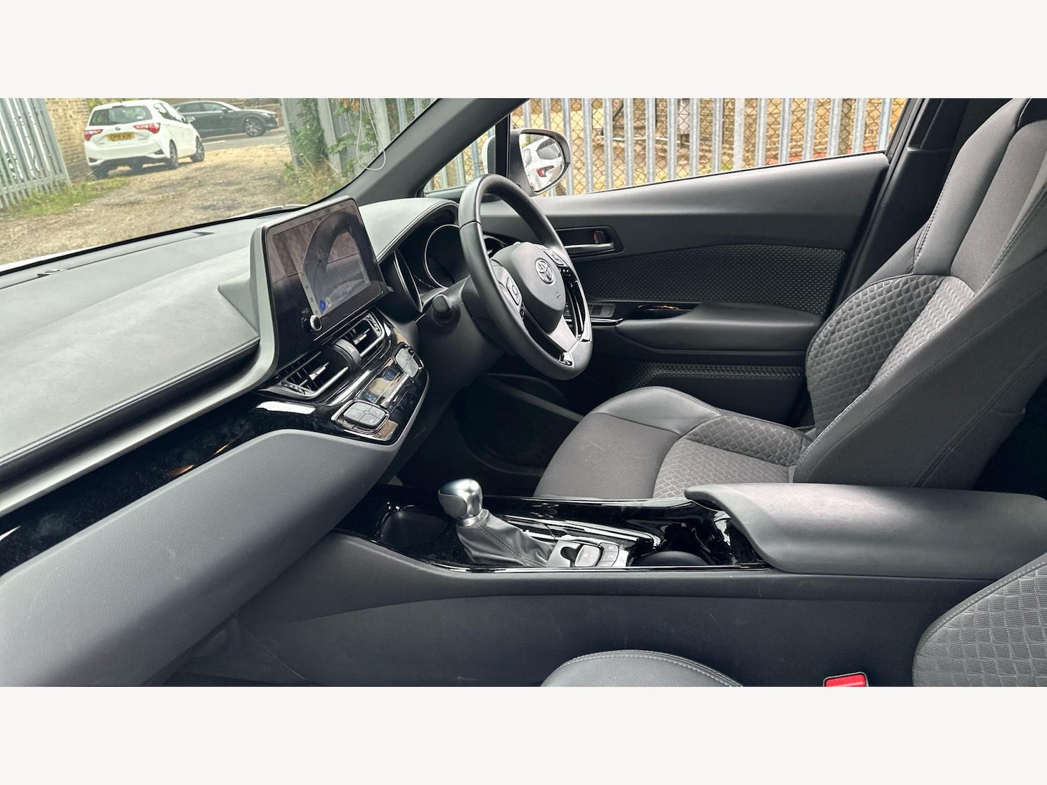 Used Toyota C-HR 2022 for sale - 76671449: Photo 12