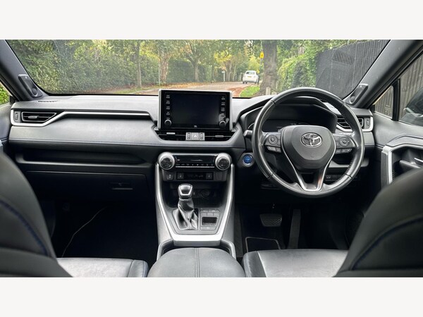 Used Toyota RAV4 2020 for sale - 76307130: Photo 7