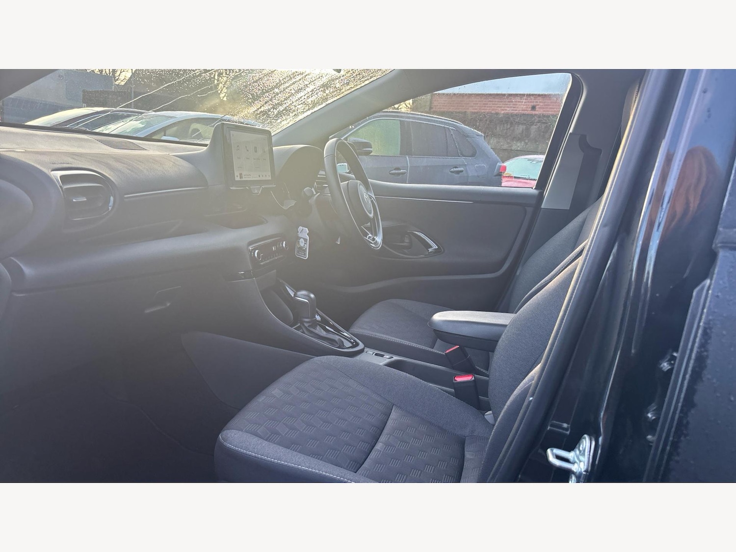 Used Toyota Yaris 2025 for sale - 77400504: Photo 12