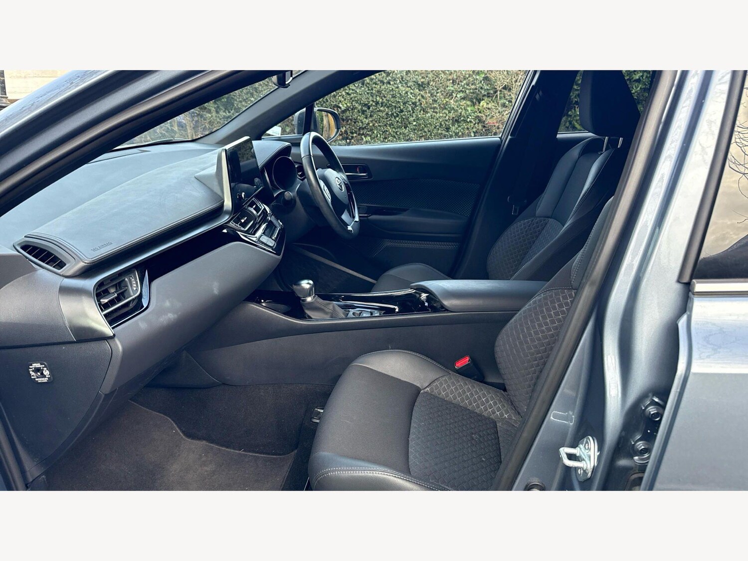 Used Toyota C-HR for sale - 77670598: Photo 12