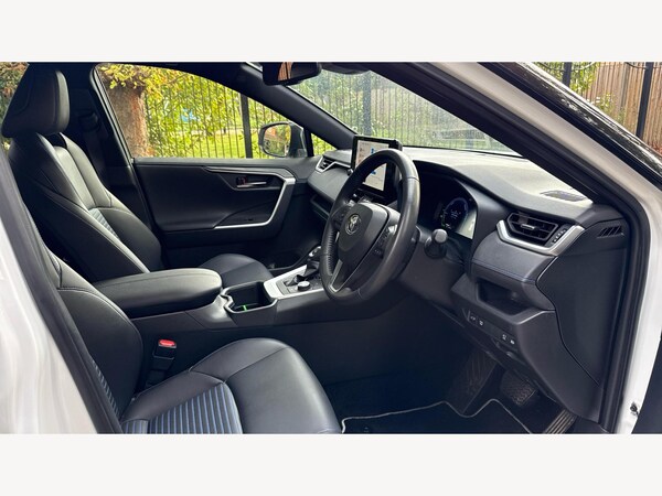 Used Toyota RAV4 2019 for sale - 76158990: Photo 13