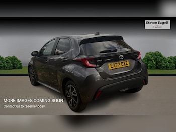 Used Toyota Yaris 2022 for sale - 76371742: Photo