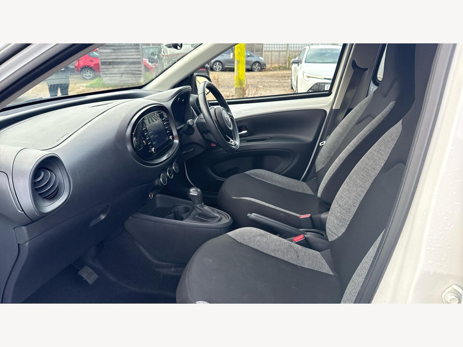Used Toyota Aygo X 2022 for sale - 76839339: Photo 12