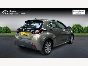 Used Toyota Yaris 2023 for sale - 79212633: Photo