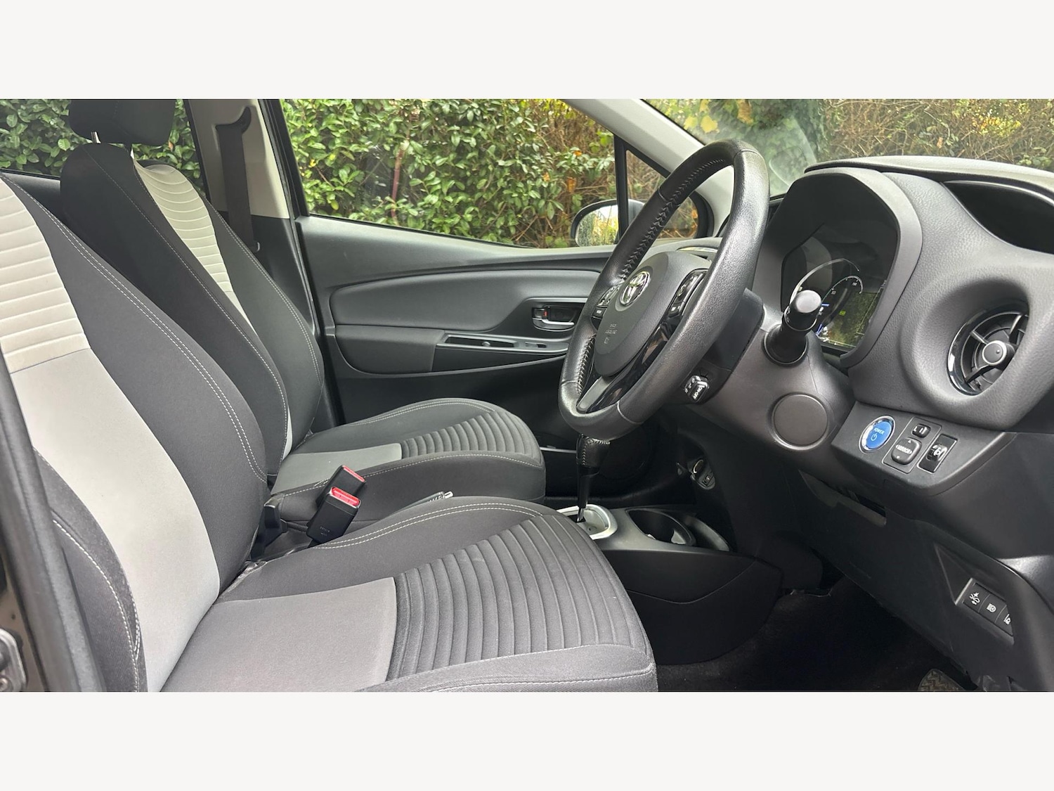 Used Toyota Yaris 2018 for sale - 76832578: Photo 13