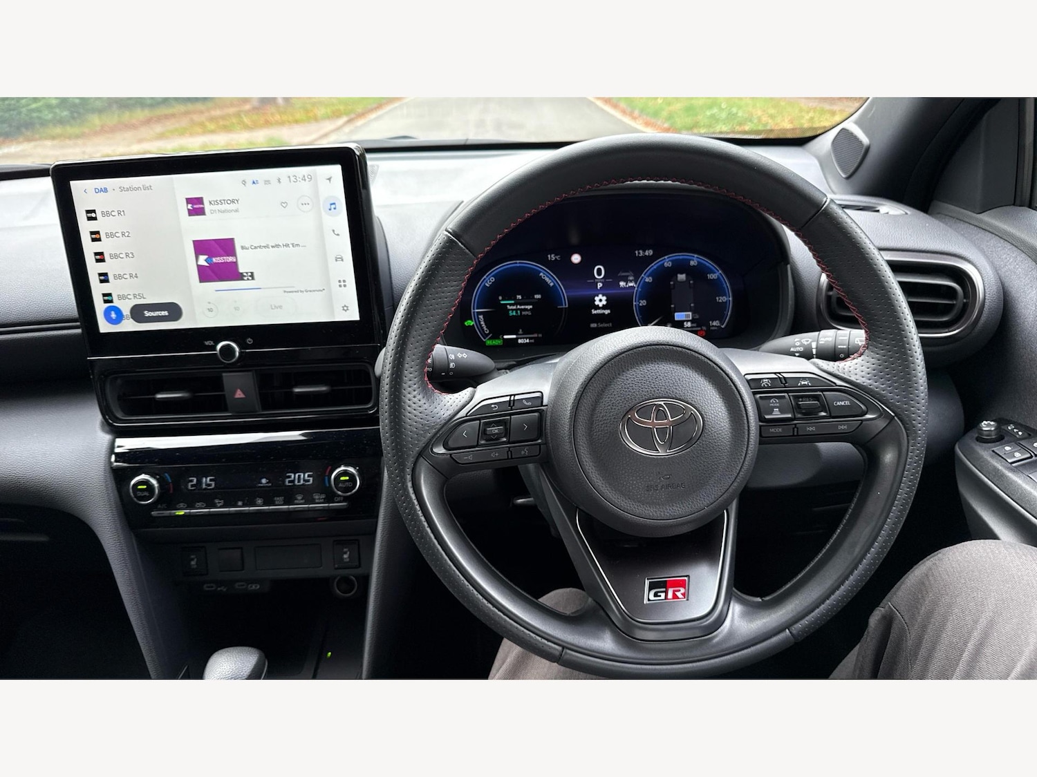 Used Toyota Yaris Cross 2024 for sale - 76388778: Photo 8
