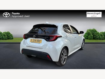 Used Toyota Yaris 2024 for sale - 79039156: Photo