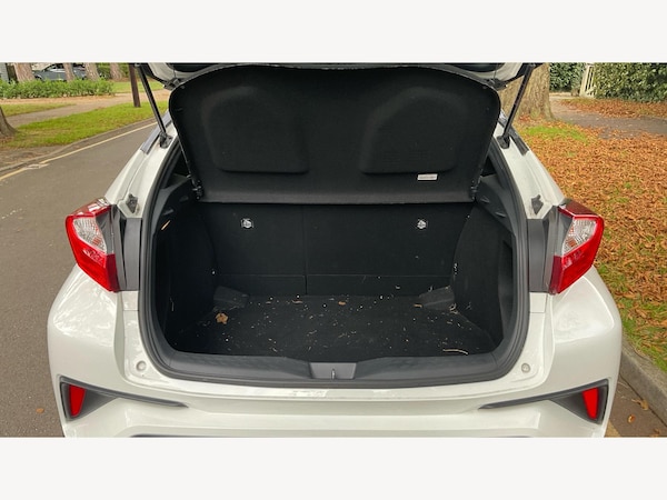 Used Toyota C-HR 2019 for sale - 75838903: Photo 16