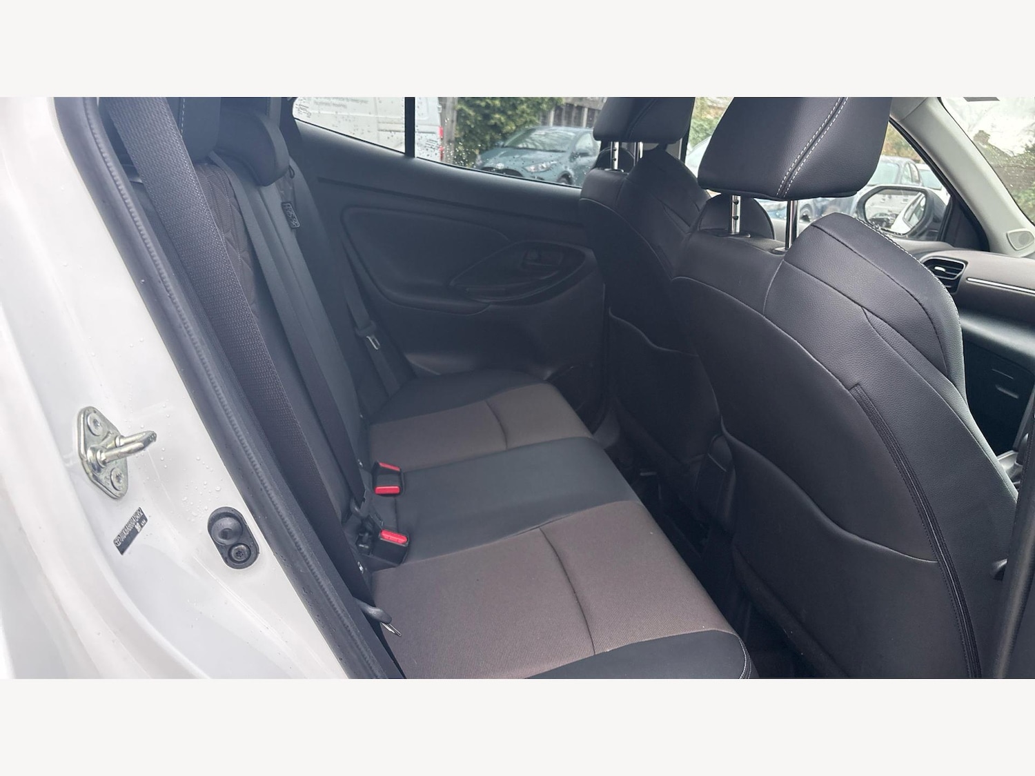 Used Toyota Yaris Cross 2022 for sale - 77400801: Photo 14